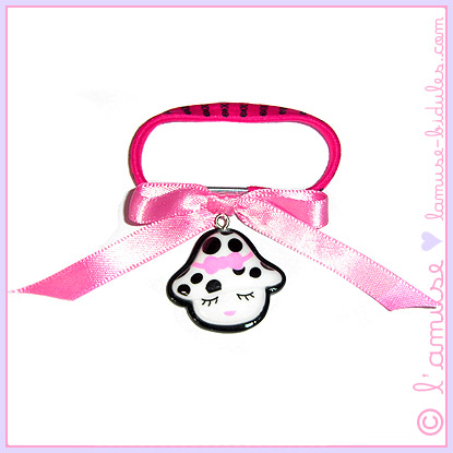 Amanite ponytail holder