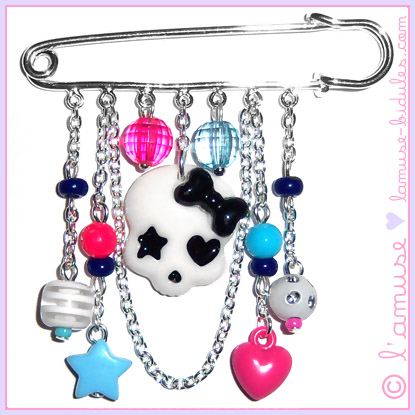 Beltegeuse kilt pin