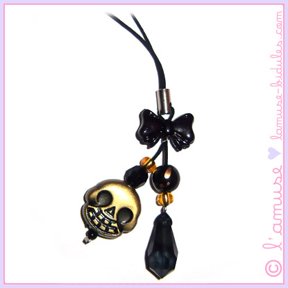 Ceremonia cell phone charm