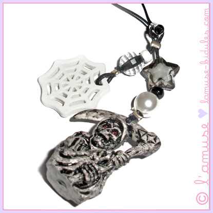 El Muerto cell phone charm