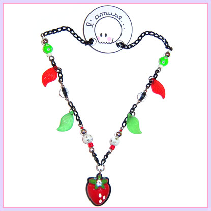Fraise du Jardin necklace