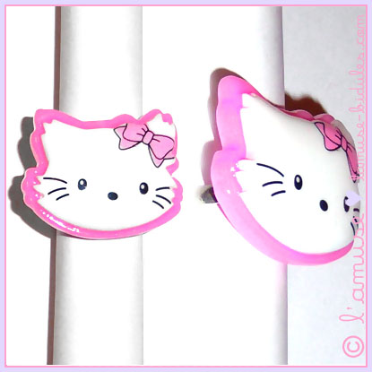 Frou-Frou ring