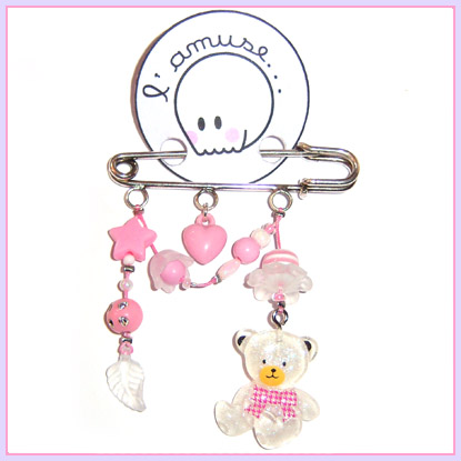 Igloo kilt pin