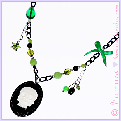 Green Day medallion-necklace