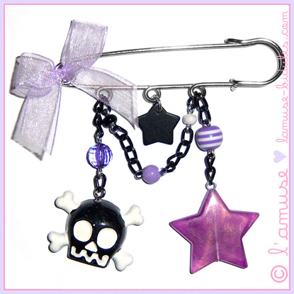 Potion kilt pin