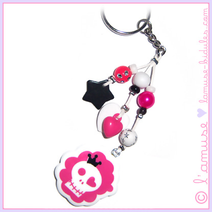 Queen of Skulls key ring