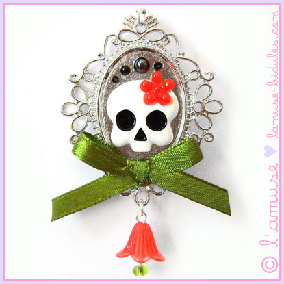 Rock Flower charm