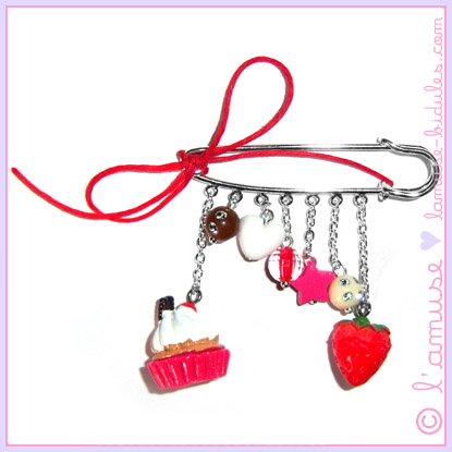 Tartelette kilt pin